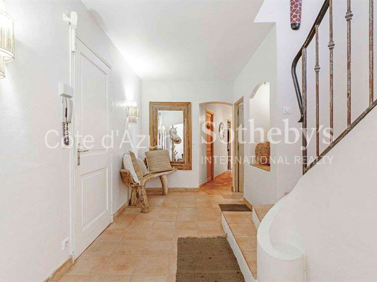 Maison La Croix-Valmer - 5 chambres - 185m²