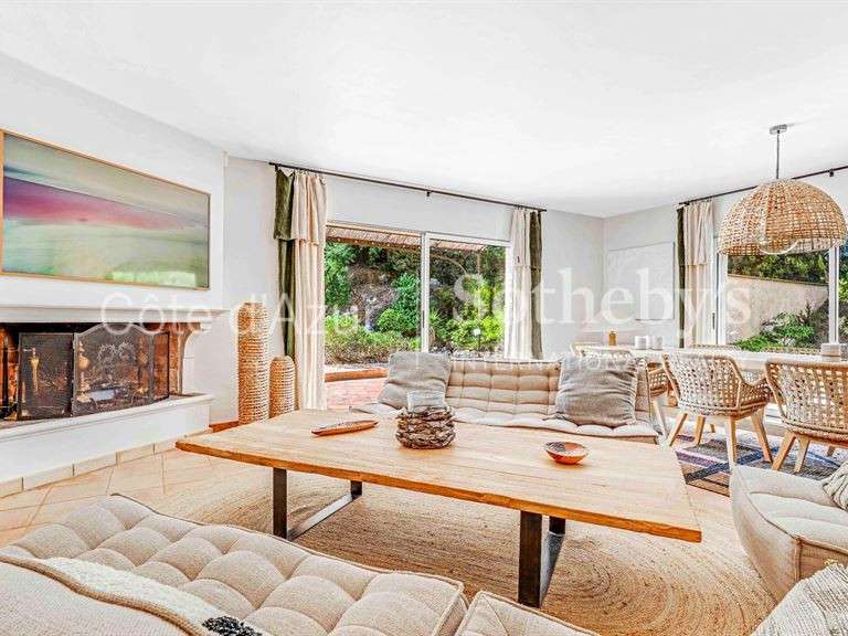 Maison La Croix-Valmer - 5 chambres - 185m²