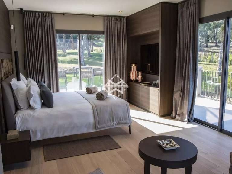 Maison La Croix-Valmer - 7 chambres - 470m²