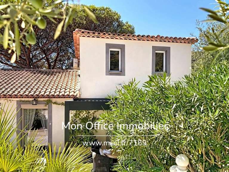 Maison La Croix-Valmer - 4 chambres - 160m²