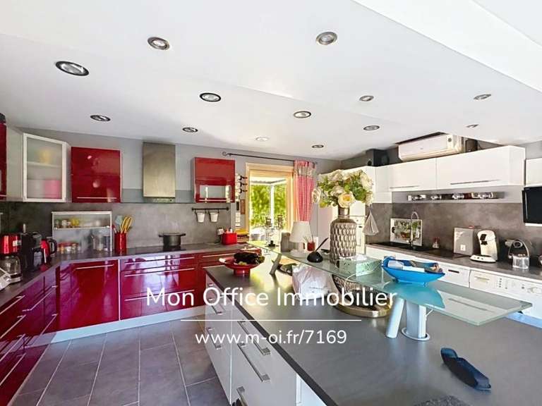 Maison La Croix-Valmer - 4 chambres - 160m²