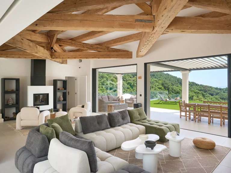 Propriété La Croix-Valmer - 5 chambres - 370m²