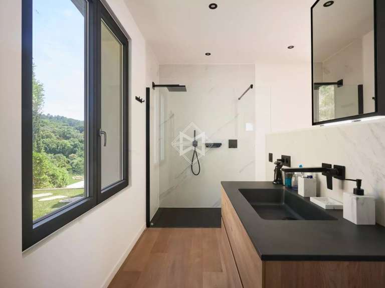 Propriété La Croix-Valmer - 5 chambres - 370m²