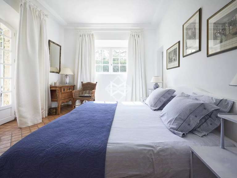 Propriété La Croix-Valmer - 5 chambres - 350m²