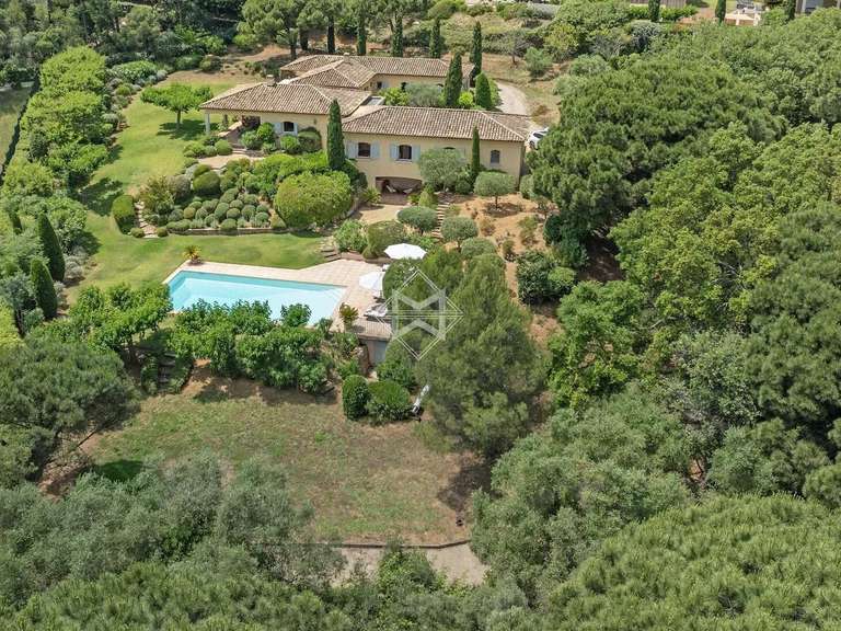 Villa La Croix-Valmer - 6 chambres - 283m²
