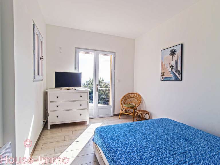 Villa La Croix-Valmer - 4 bedrooms - 132m²