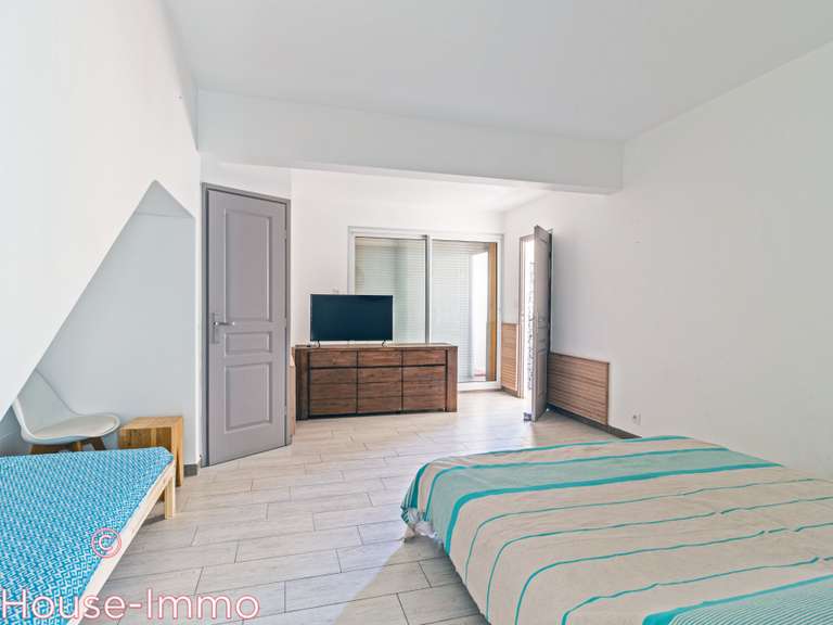 Villa La Croix-Valmer - 4 bedrooms - 132m²