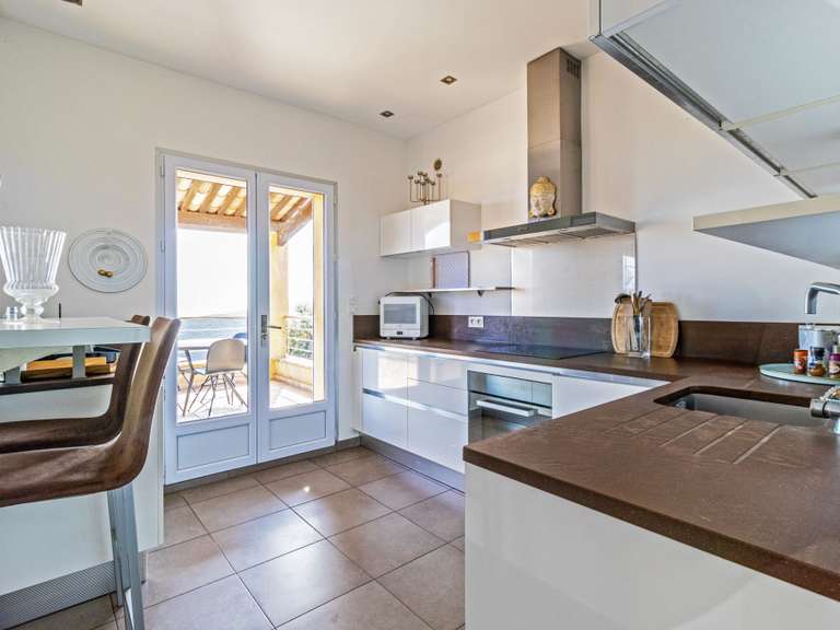 Villa La Croix-Valmer - 4 bedrooms - 132m²