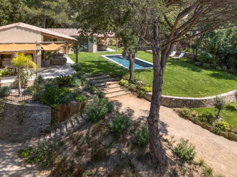 Villa La Croix-Valmer - 5 chambres - 186m²