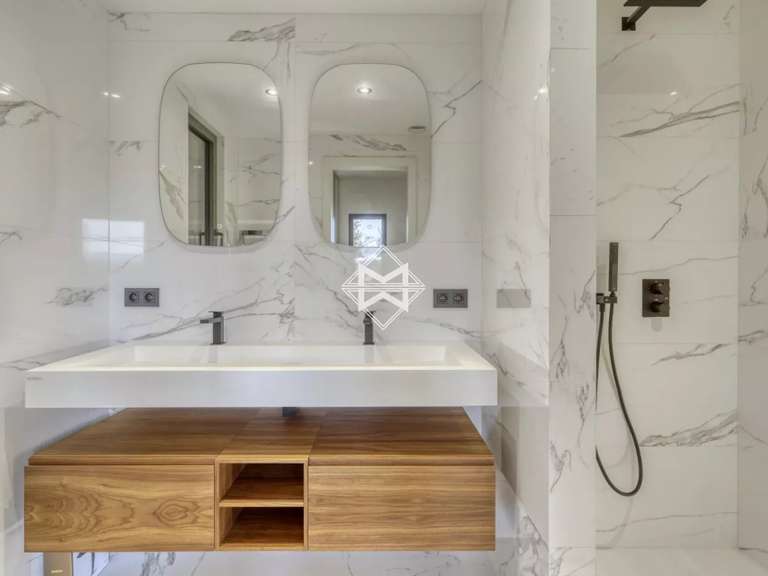 Villa with Sea view La Croix-Valmer - 4 bedrooms - 178m²