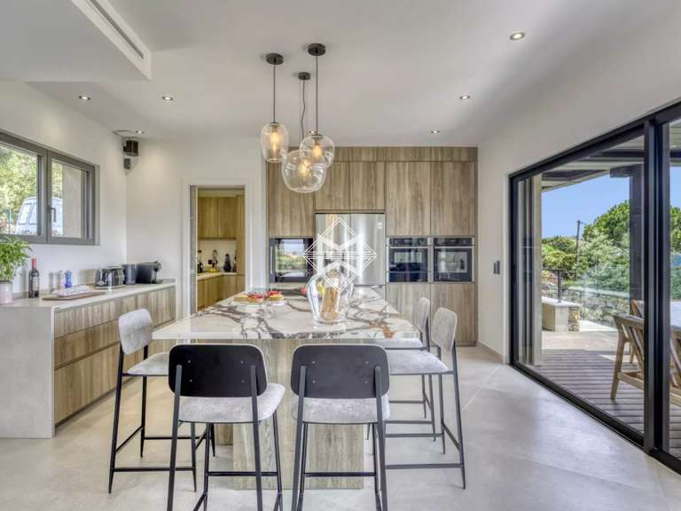 Villa with Sea view La Croix-Valmer - 4 bedrooms - 178m²