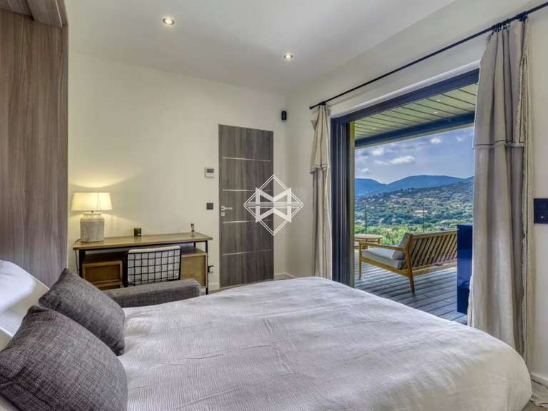 Villa with Sea view La Croix-Valmer - 4 bedrooms - 178m²