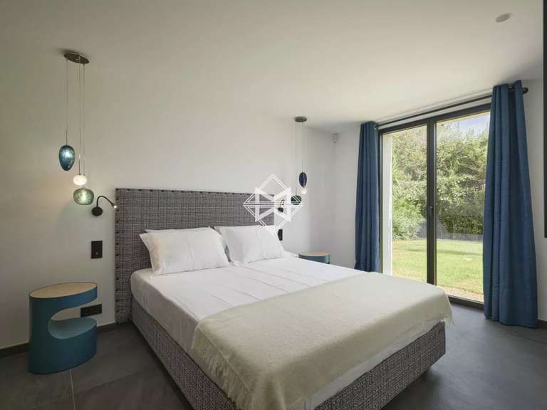 Villa La Croix-Valmer - 5 bedrooms - 280m²