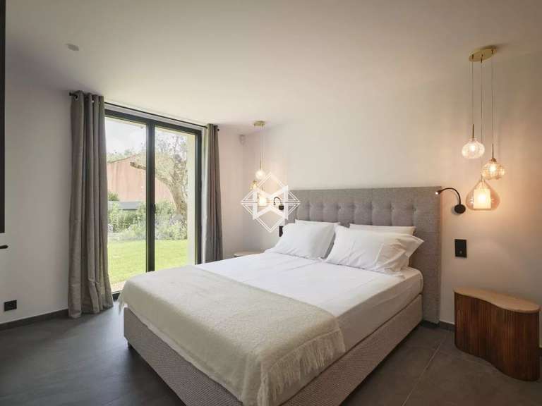 Villa La Croix-Valmer - 5 bedrooms - 280m²