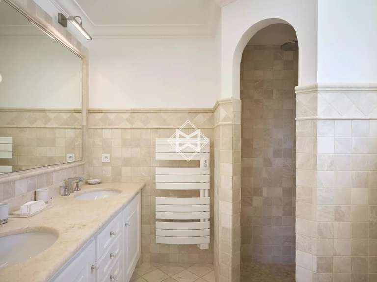 Villa La Croix-Valmer - 6 chambres - 400m²