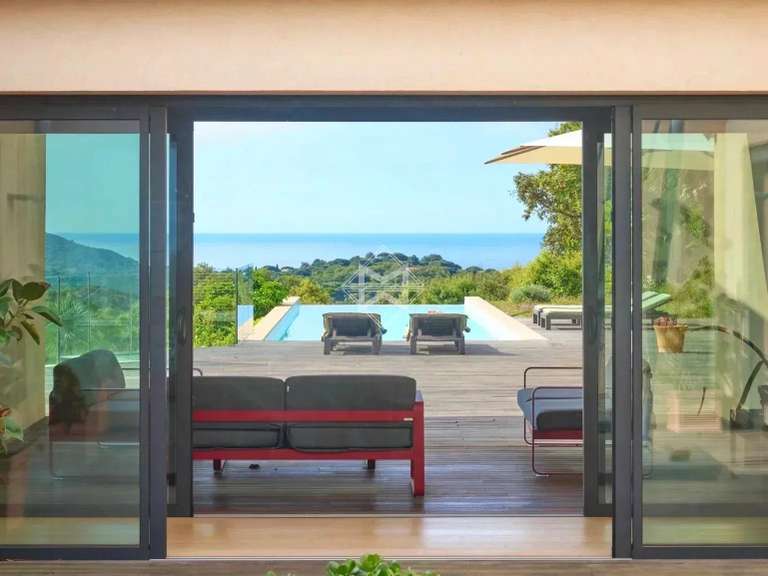 Villa La Croix-Valmer - 6 chambres - 330m²