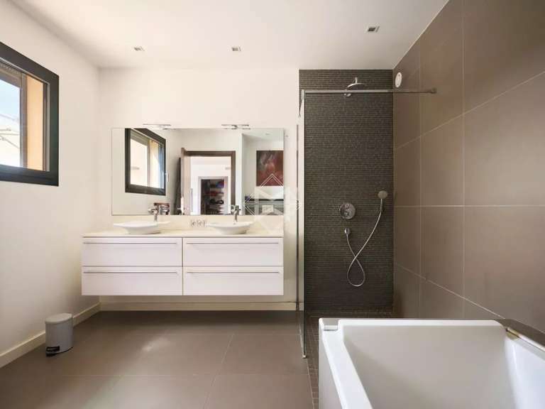 Villa La Croix-Valmer - 6 chambres - 330m²