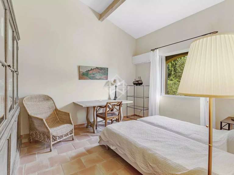 Villa La Croix-Valmer - 6 chambres - 283m²