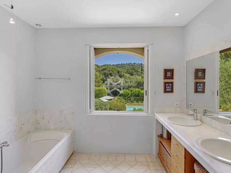 Villa La Croix-Valmer - 6 chambres - 283m²