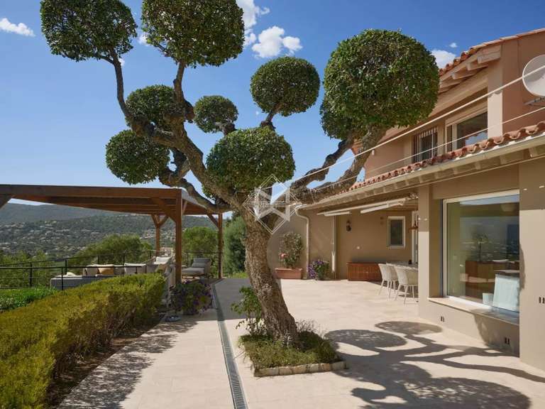 Villa La Croix-Valmer - 4 bedrooms - 250m²