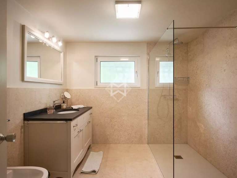 Villa La Croix-Valmer - 4 bedrooms - 250m²