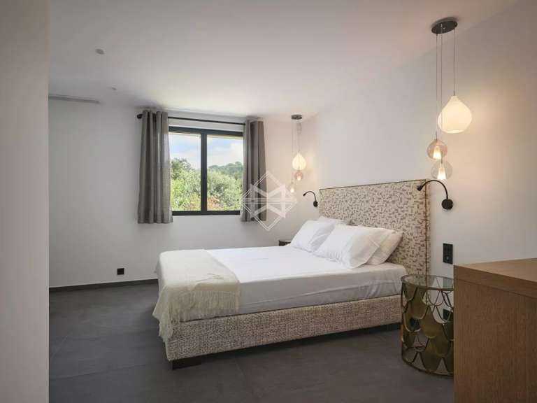 Villa La Croix-Valmer - 5 bedrooms - 280m²