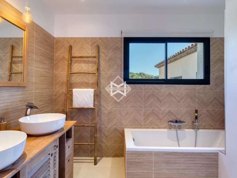 Villa La Croix-Valmer - 6 chambres - 350m²