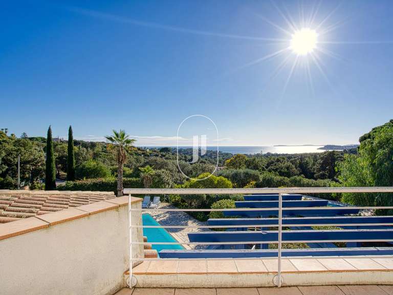 Villa with Sea view La Croix-Valmer - 5 bedrooms - 180m²