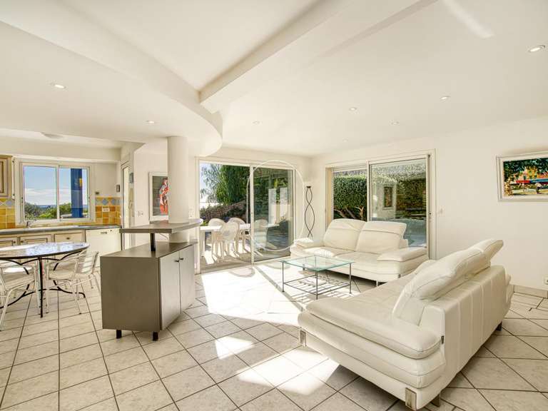 Villa with Sea view La Croix-Valmer - 5 bedrooms - 180m²