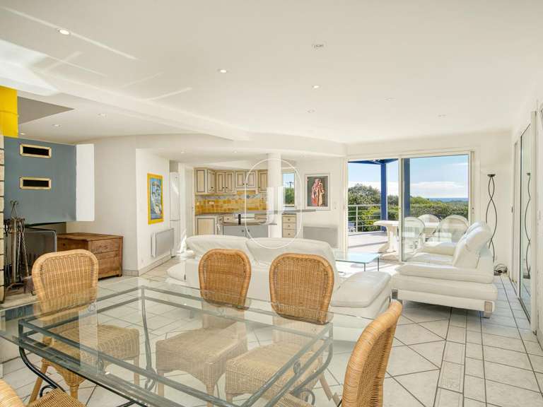 Villa with Sea view La Croix-Valmer - 5 bedrooms - 180m²