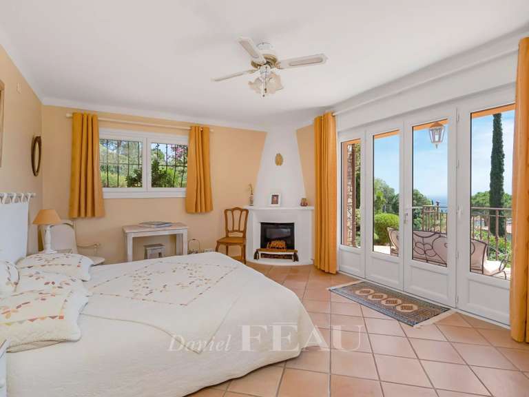 Villa with Sea view La Croix-Valmer - 5 bedrooms - 230m²