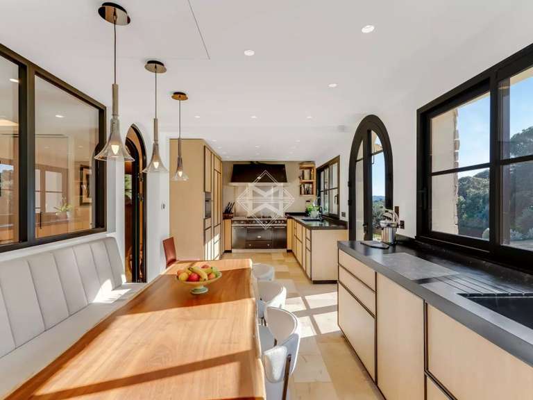 Villa with Sea view La Croix-Valmer - 6 bedrooms - 352m²