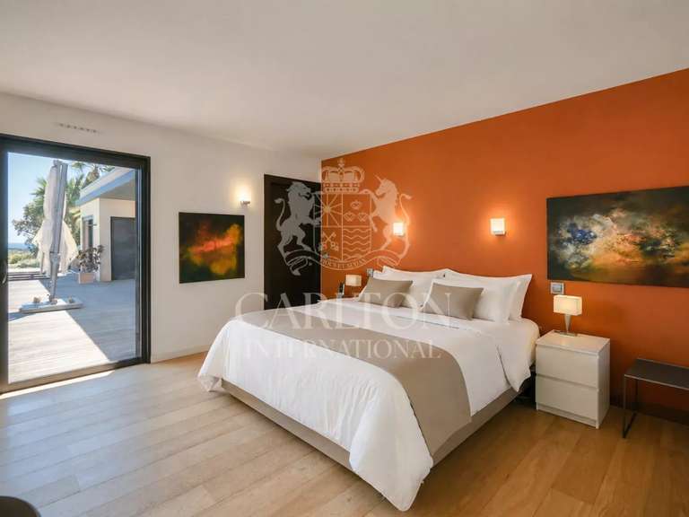 Villa La Croix-Valmer - 5 bedrooms - 340m²