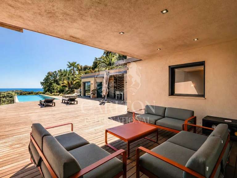 Villa La Croix-Valmer - 5 bedrooms - 340m²