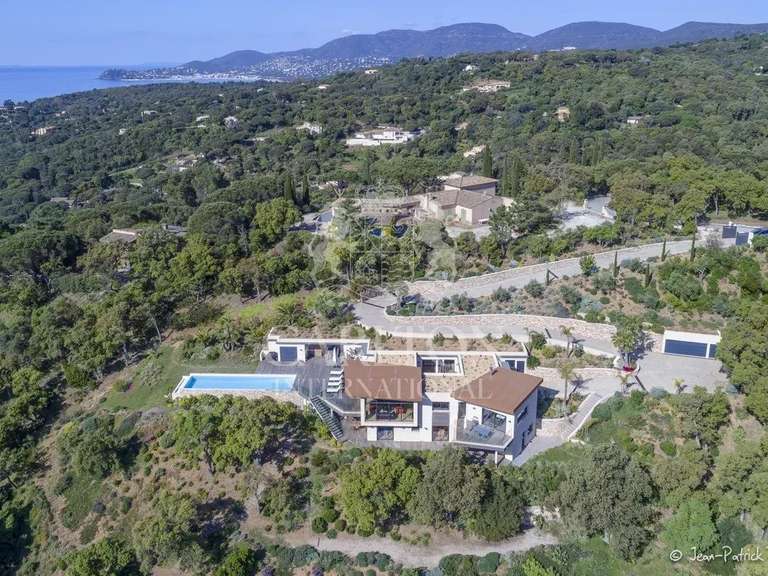 Villa La Croix-Valmer - 5 chambres - 340m²