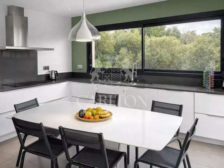 Villa La Croix-Valmer - 5 chambres - 340m²