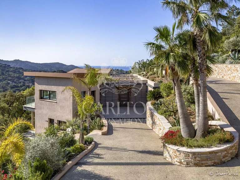 Villa La Croix-Valmer - 5 chambres - 340m²