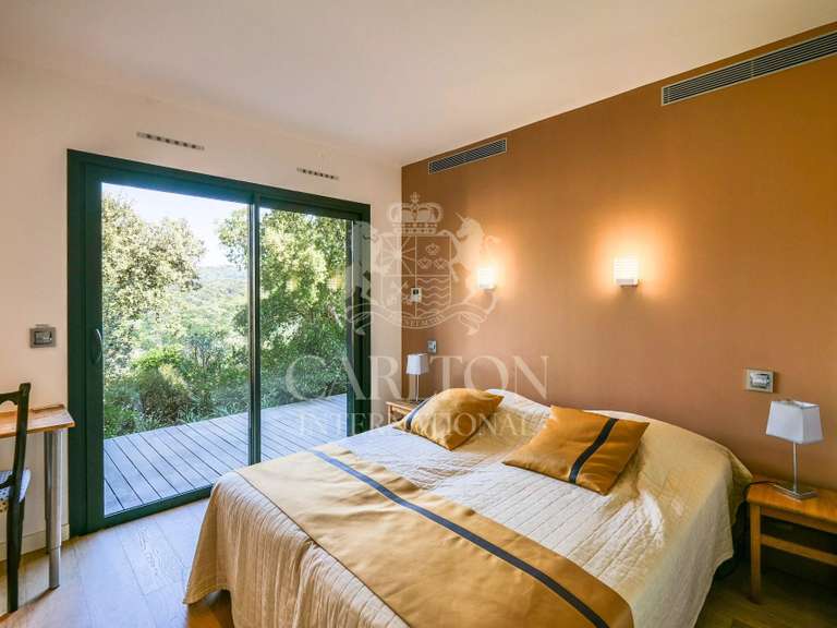 Villa La Croix-Valmer - 5 bedrooms - 340m²