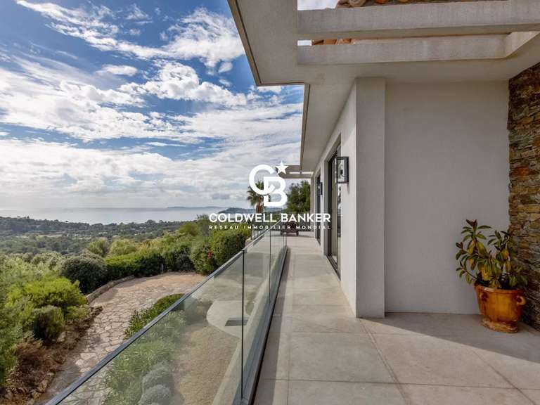 Villa with Sea view La Croix-Valmer - 4 bedrooms - 160m²