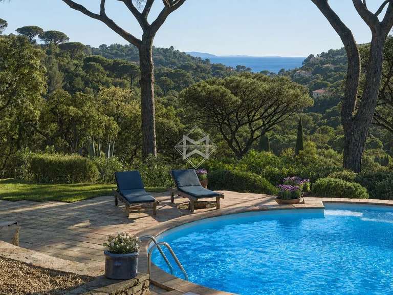 Villa La Croix-Valmer - 6 chambres - 365m²