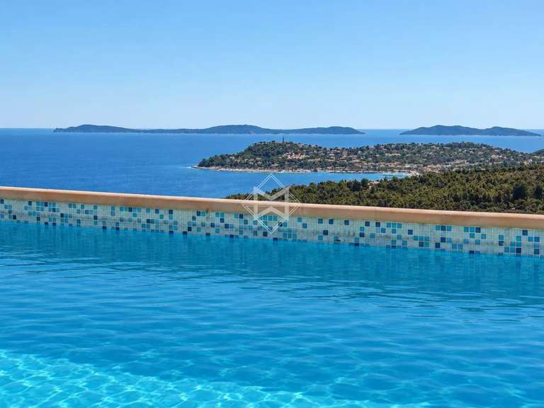 Villa with Sea view La Croix-Valmer - 4 bedrooms - 230m²