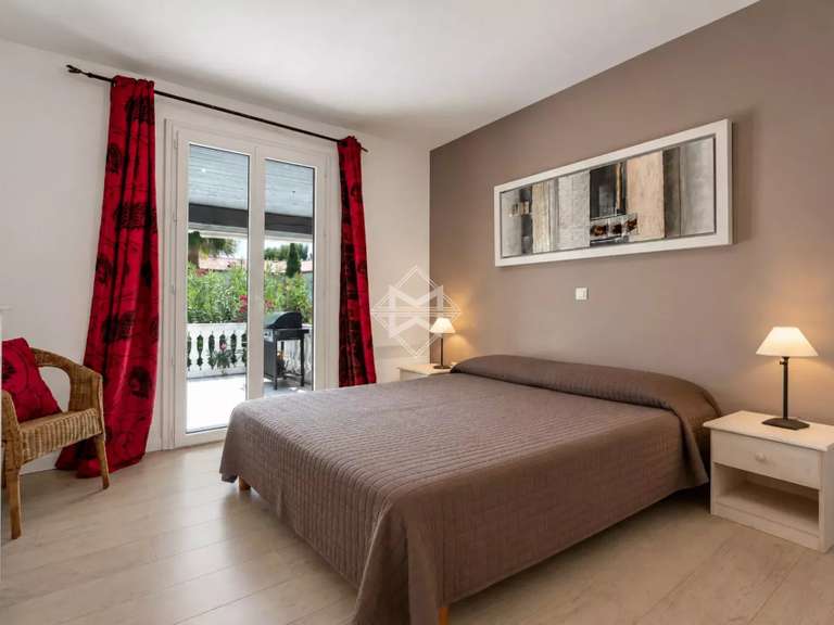 Villa La Croix-Valmer - 6 chambres - 225m²