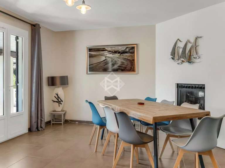 Villa La Croix-Valmer - 6 chambres - 225m²