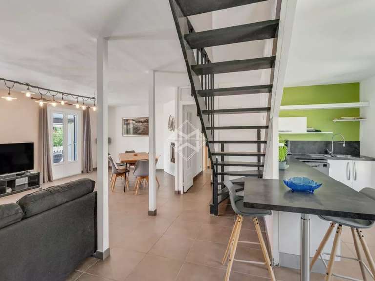 Villa La Croix-Valmer - 6 chambres - 225m²