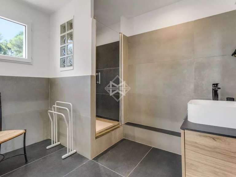 Villa La Croix-Valmer - 6 chambres - 225m²