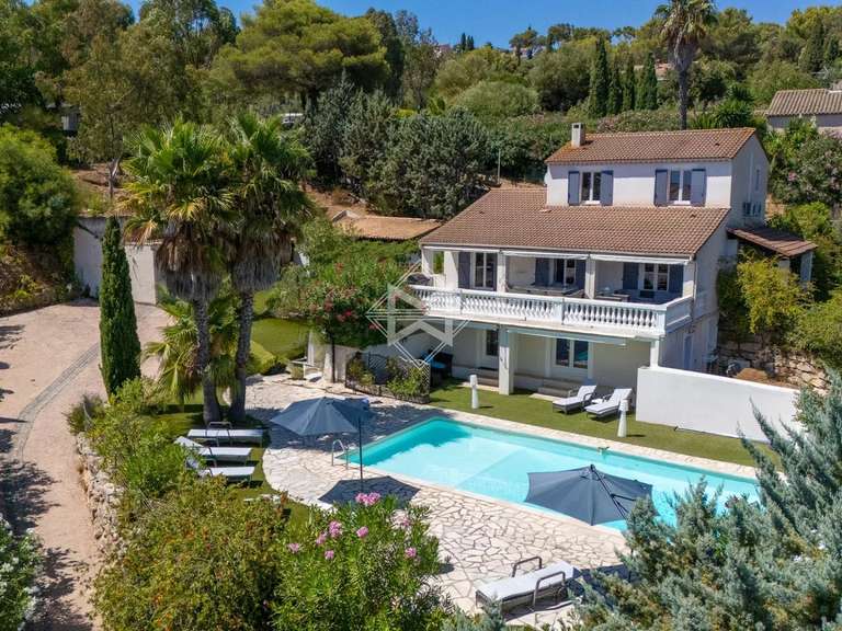 Villa La Croix-Valmer - 6 chambres - 225m²