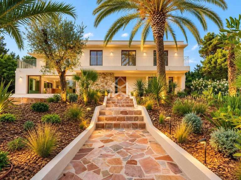 Villa La Croix-Valmer - 5 chambres - 230m²