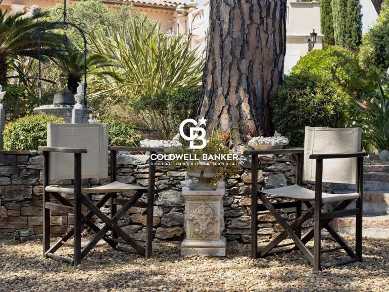 Villa La Croix-Valmer - 4 bedrooms - 180m²