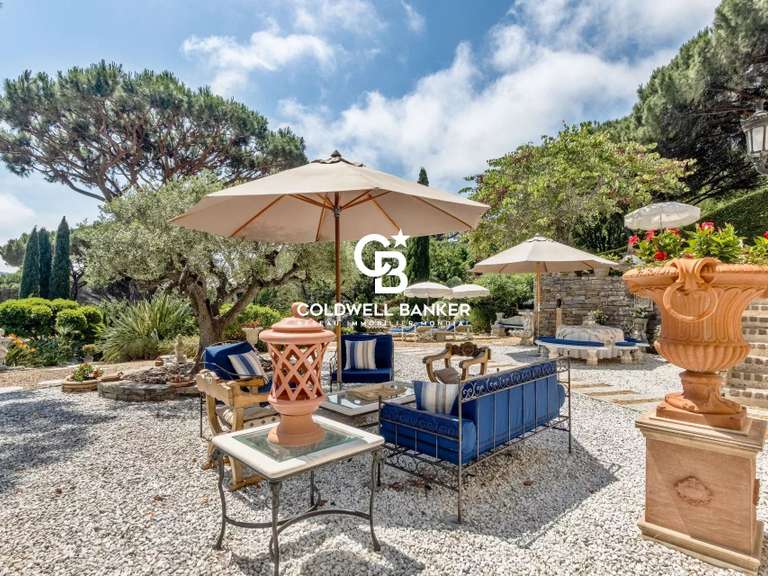Villa La Croix-Valmer - 4 bedrooms - 180m²