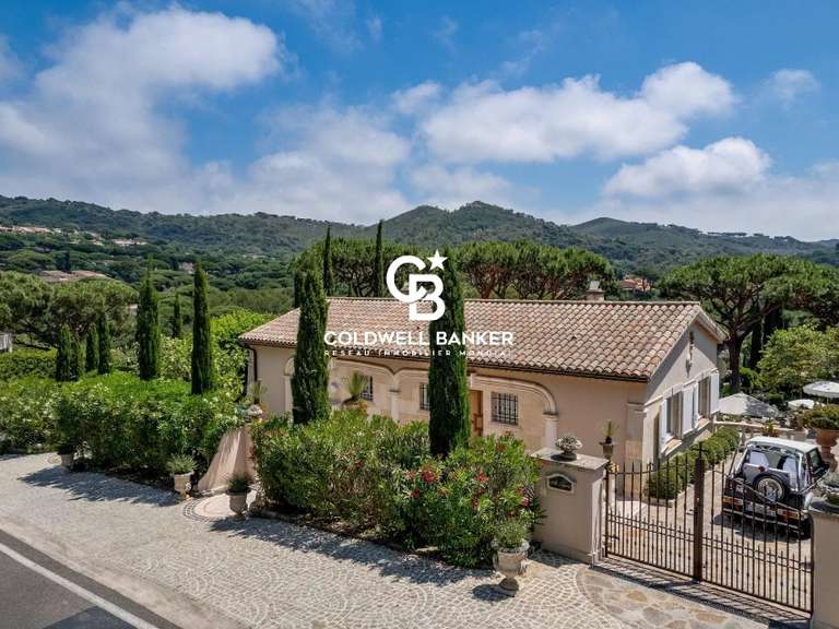 Villa La Croix-Valmer - 4 bedrooms - 180m²